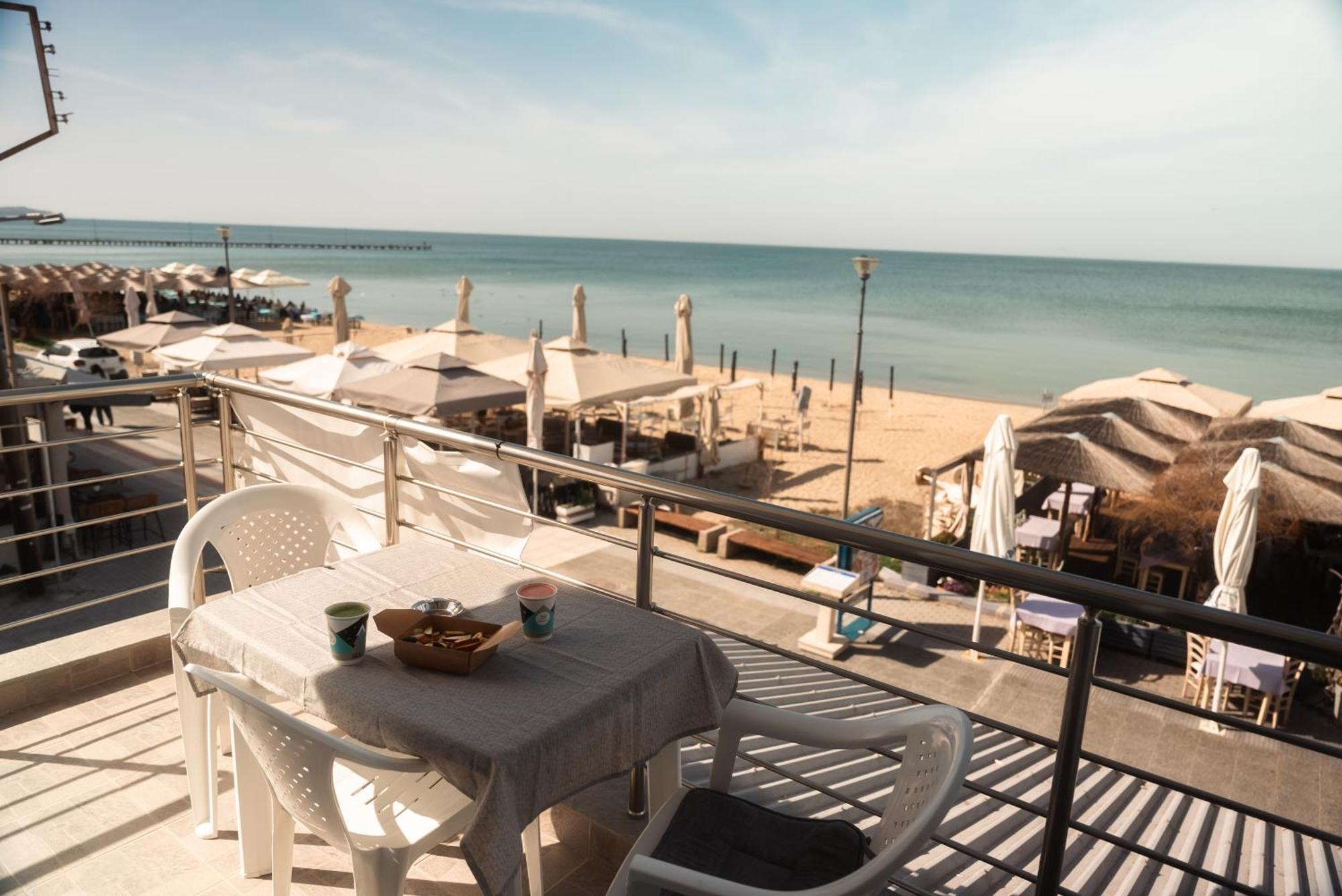 Aktis Sea View Studios Peraía Dış mekan fotoğraf